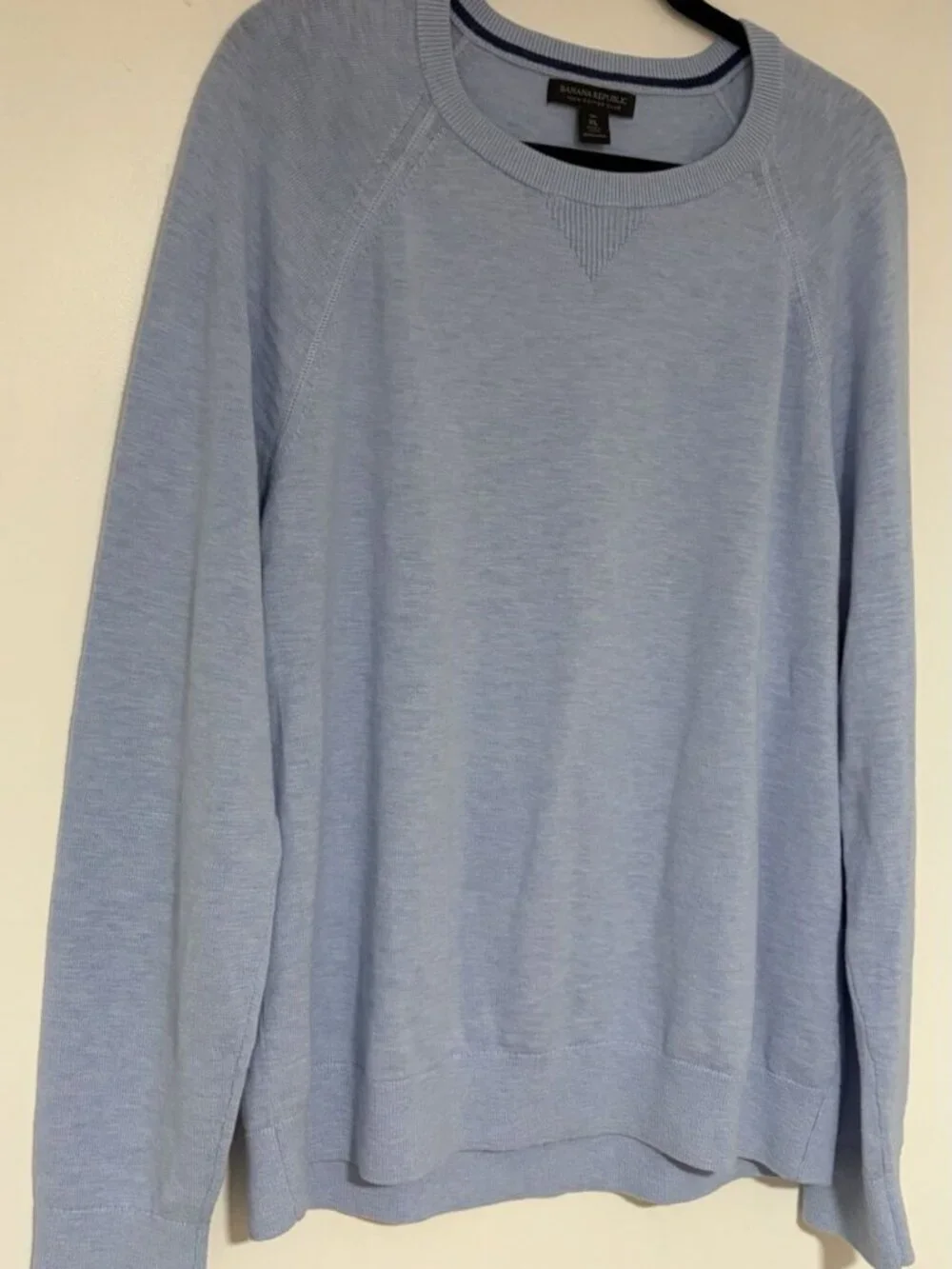 Banana Republic Men’s XLT Light Blue 100% Cotton Slub Crewneck Raglan Sweater